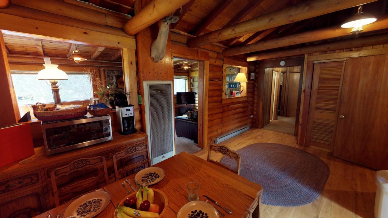 Bear Bait Cabin In Upper Valley With High Speed Wifi Red River Buitenkant foto